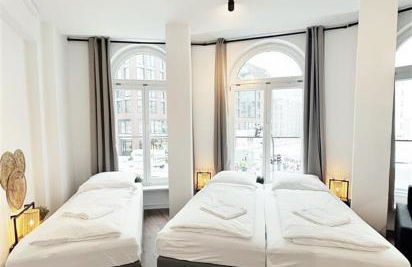 Stylish Apartment near Binnenalster for up to 8 Guests - Foto 3