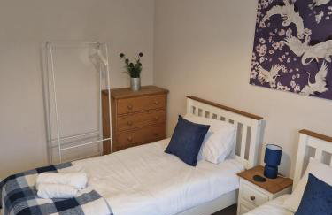 Hereford - Finch House - Modern 4 Bedroom House Located in South Hereford, Dog Friendly With Nearby Countryside, Pool Table, Sleeps up to 10 Guests - Hosted by RENTMYHOUSE - Foto 51