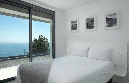 SKYFALL VILLA - Photo 11