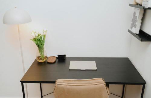 Homely Berlin - Familien & Gruppen, Eigener Eingang, Top Anbindung - Foto 8