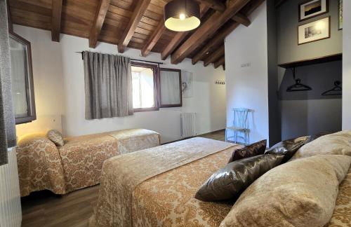 Entreacebedas rural&vacaciones, alojamientos con jardín PRIVADO, barbacoa y chimeneas - Foto 77