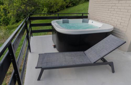 Deja View - Photo 18