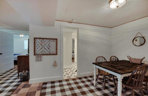 Walk to Beach Lake Michigan Getaway! - Foto 15