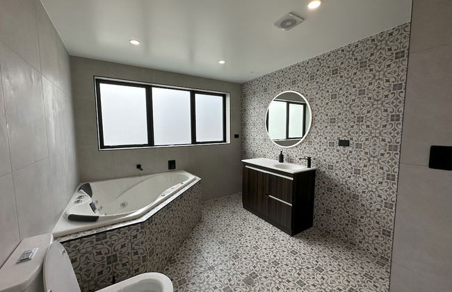 Royal Residency - Photo 21