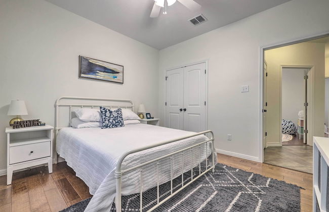 Gorgeous Luxury Home With Hot Tub Just 3 Miles to Dtwn! - Foto 11