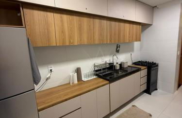 Apartamento Amplo e Confortável em Condomínio Familiar, 3 Quartos Sendo 1 Suíte com Lazer de Clube - Foto 8