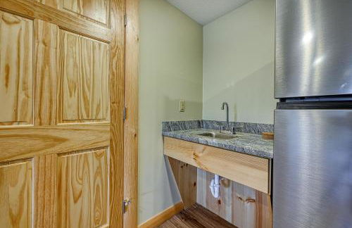 Curb-Free Chalet - Foto 13