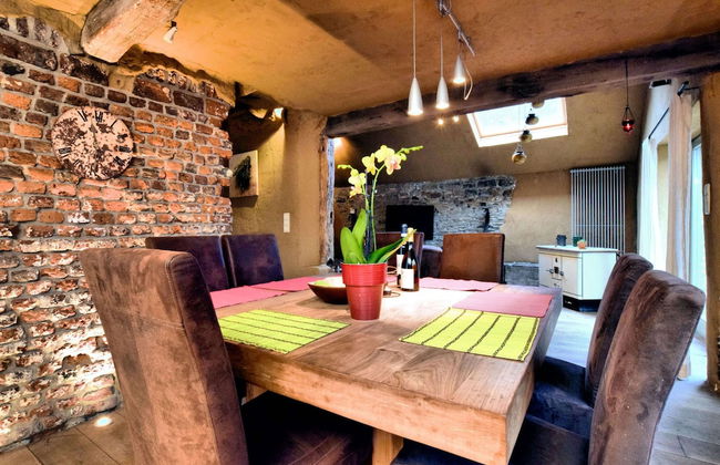 Relaxing Retreat Near Forests - Photo 25