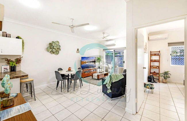 Zen Hideaway Cozy 2BR Haven Office Dual Patio - Foto 9