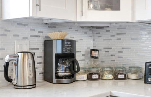 Getaway Near River Walk DT Yard BBQ Pet Games - Foto 14