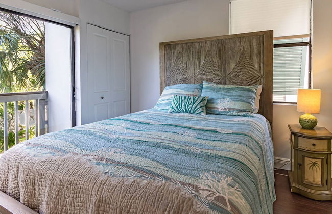 Our House at the Beach Lakeside - Photo 26