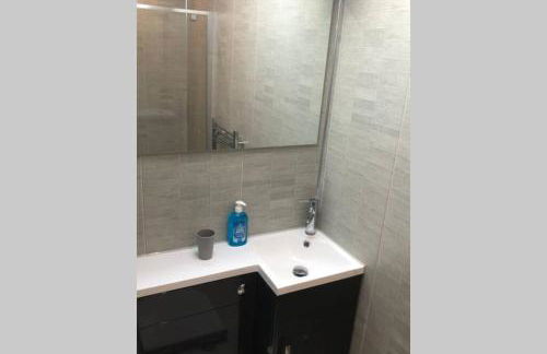 Oole 2 bed & en-suites house with parking near beach - Foto 18