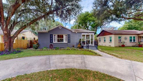 Dog-Friendly Yard! Walkable Dixieland District Gem - Foto 2