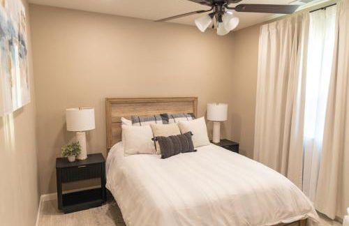 Sequoia Oasis near Downtown Exeter - Foto 10