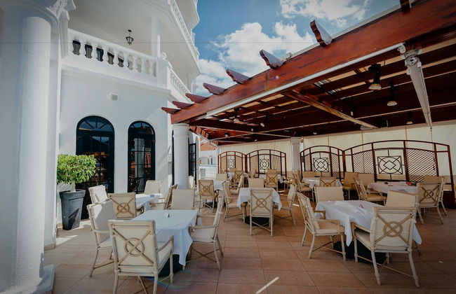 Ona Hollywood Mirage - Foto 57