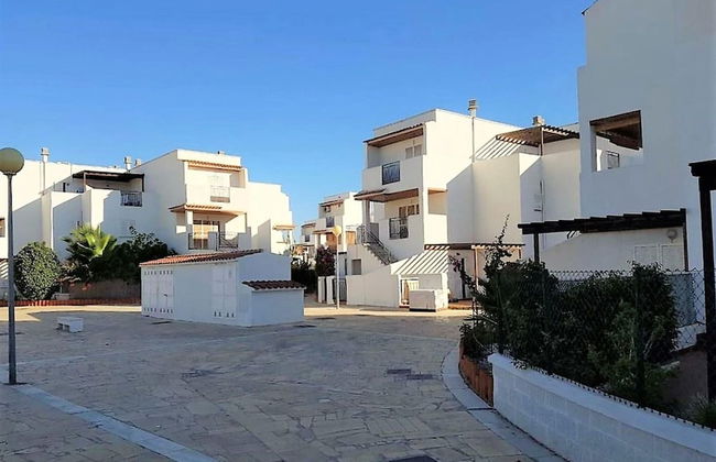 Apartment in Spain With Beach Access - Photo 36