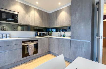 Modern 3-Bedroom flat in St Johns Wood near Marylebone & Regents Park with Balcony - Photo 19