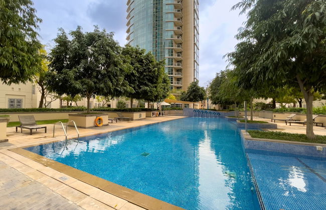 Maison Privee - Exclusive Apt w/ Direct Burj Khalifa Views - Photo 25