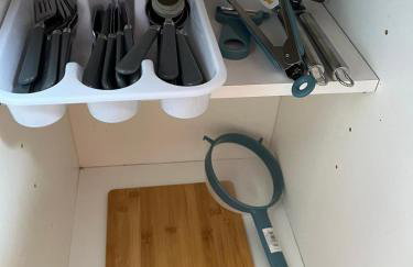 Giga Residential 4 Bedrooms, 8 guests , Near City Centre, Arcade Machine, Sky TV, Netflix, Free Wifi, Free Parking - Foto 23