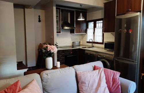 Casa con patio y chimenea en Piedralaves - Photo 17