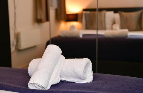 Cardiff Bay Retreat Sleeps 4 Parking - Pass the Keys - Foto 31