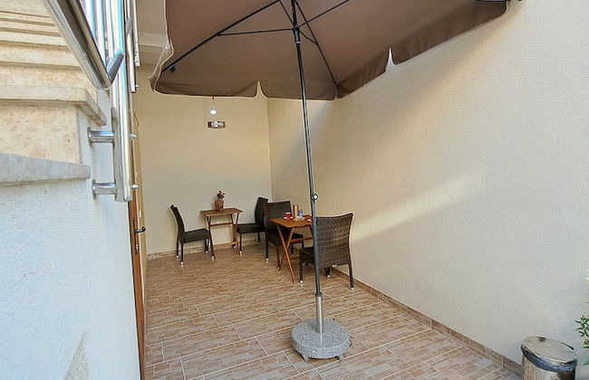 Studio Leo Apartment - Photo 33