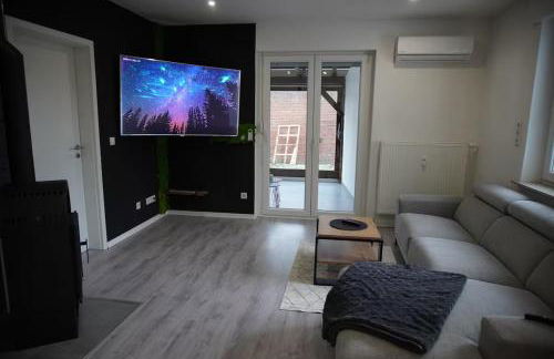 CALM HOME 3-Zimmer mit Wintergarten - Foto 1