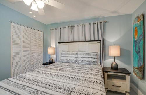 2 Mi to Homosassa Springs Riverfront Home with Dock - Photo 14