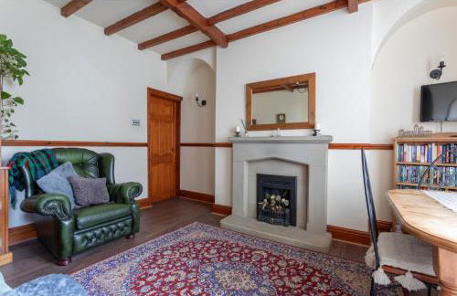 Haworth Village House - Sleeps 6 Parking & Pets! - Foto 1