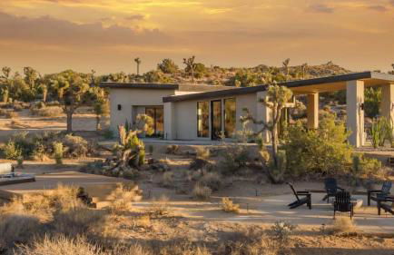 Skyline Ridge- Modern Residence w Sprawling Views - Foto 1