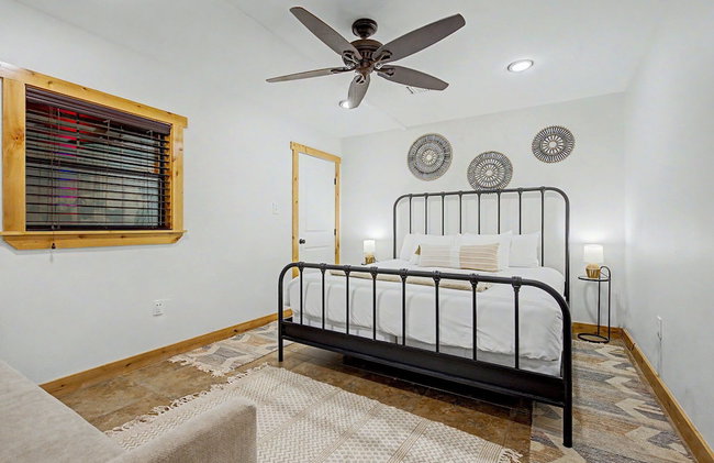 Oakridge Ranch: Pool + Hot-tub, Pickleball Court, Whiskey & Wine Room - Foto 24