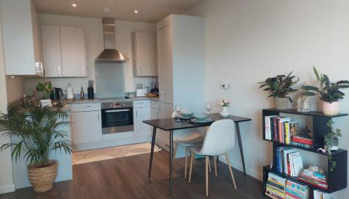 Modern Flat Close to Heathrow Airport & Central London - Foto 3