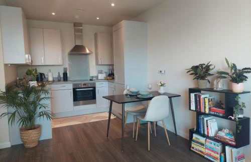 Modern Flat Close to Heathrow Airport & Central London - Foto 3