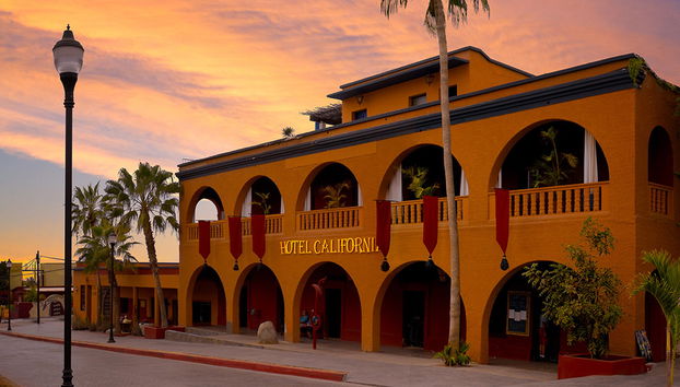 Todos Los Santos Tour - Photo 2