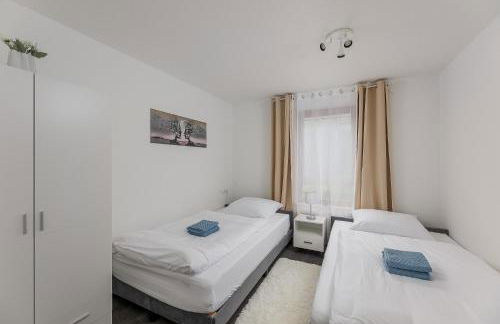 Rob's Flat - Moderne 3-Zimmer-Ferienwohnung mit Terrasse, 6 Schlafplätzen, 2 Min S-Bahn, Weil der Stadt bei Stuttgart - Foto 35