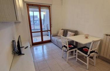 Luna Apartment vicino M2 e Forum Assago - Foto 1