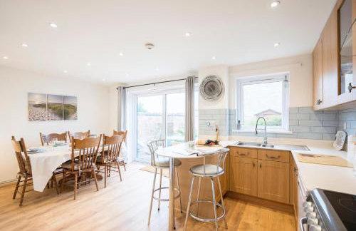 21 Chapel Road, Wrentham - Photo 1