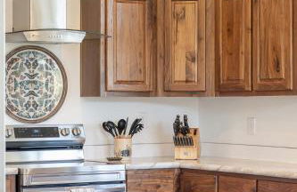 2 BR King Bed Hot Tub AC Near Jackson - Foto 10