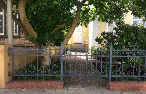 Beautiful apartment in a historic villa - Photo 24