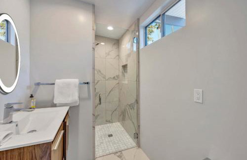 4BR MidCentury Alexander Home in Vista Las Palmas - Foto 59