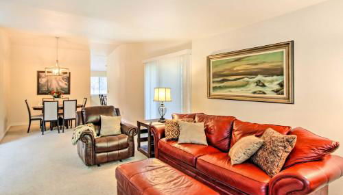 Quiet Lakefront Olympia Home with Dock on Half Acre - Foto 2