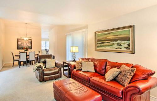 Quiet Lakefront Olympia Home with Dock on Half Acre - Foto 2