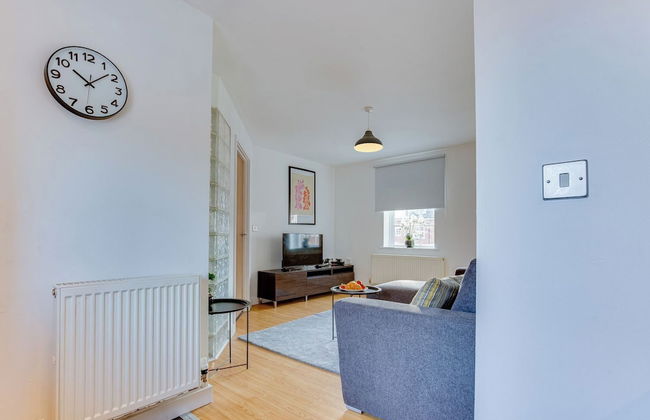 Quaint 1 Bedroom 1st Floor Flat - Photo 19