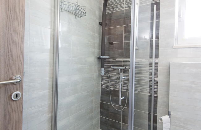 Apartment in Seget Donji Near Trogir Old Town - Photo 18