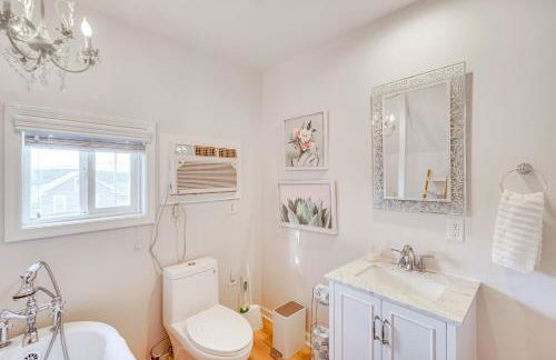 Epic Brunswick Apartment with Deck! - Foto 19