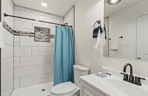 Spacious 4 Bedroom Family Retreat in the Heart of McKinney, TX - Foto 31