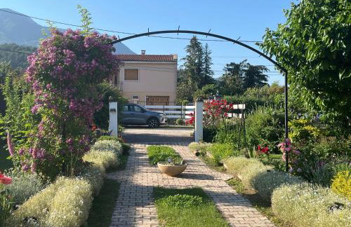 Super maison 5 pièces avec jardin - Foto 25