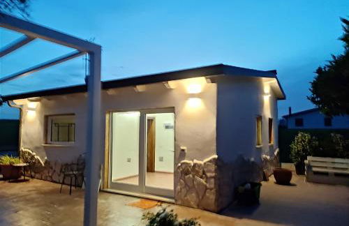 Villino del Sole - 1 km dal Mare, Giardino Privato, Posto auto, WiFi - Foto 6