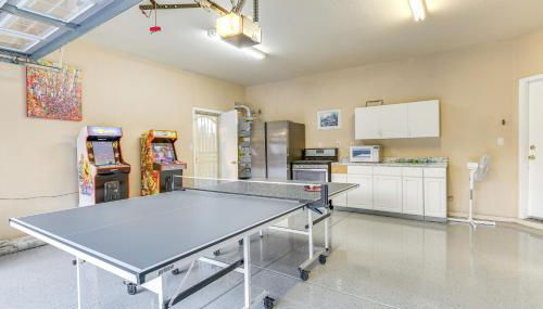 Outdoor Oasis and Hot Tub! Spacious Clovis Home - Foto 3