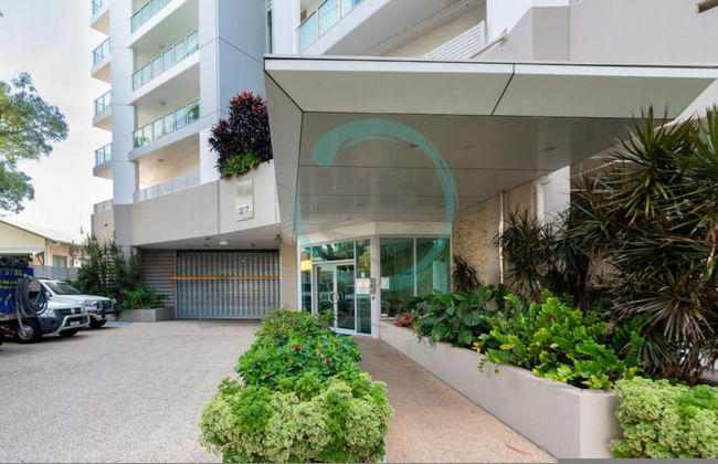 Coastal Magnificence Pool Workspace Parking - Photo 36